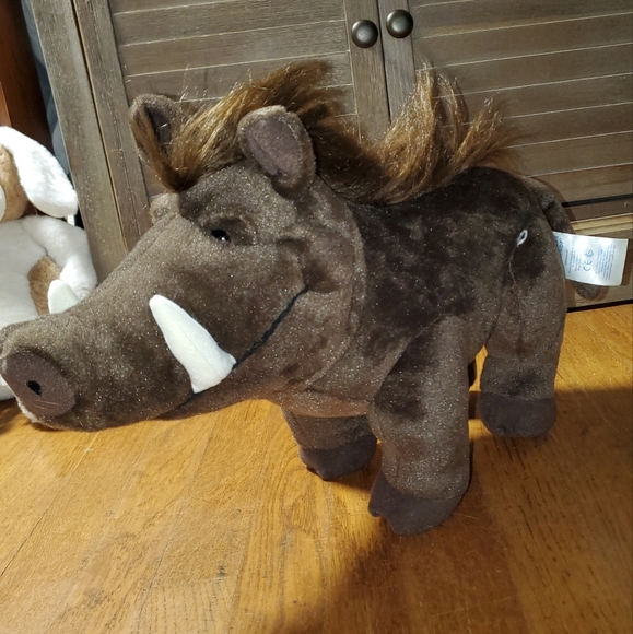 Build-A-Bear Disney Pumbaa From The Lion King - Picture 4 of 15